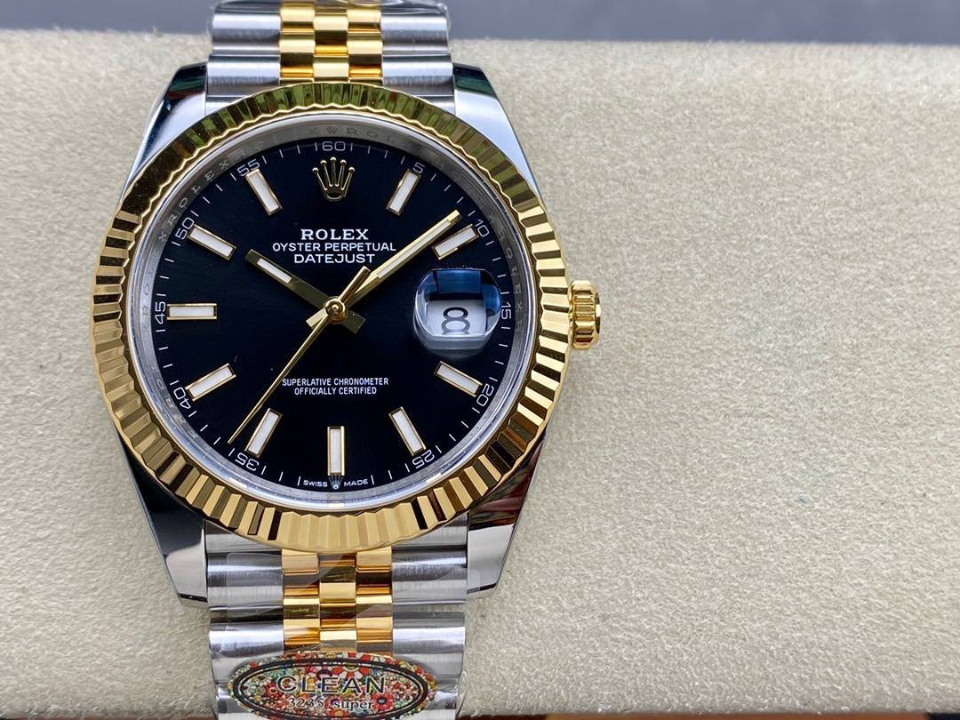 Alternative view of Datejust - Two Tone - Gold - Jubilee - Bright black – 18K Gold-plated bezel