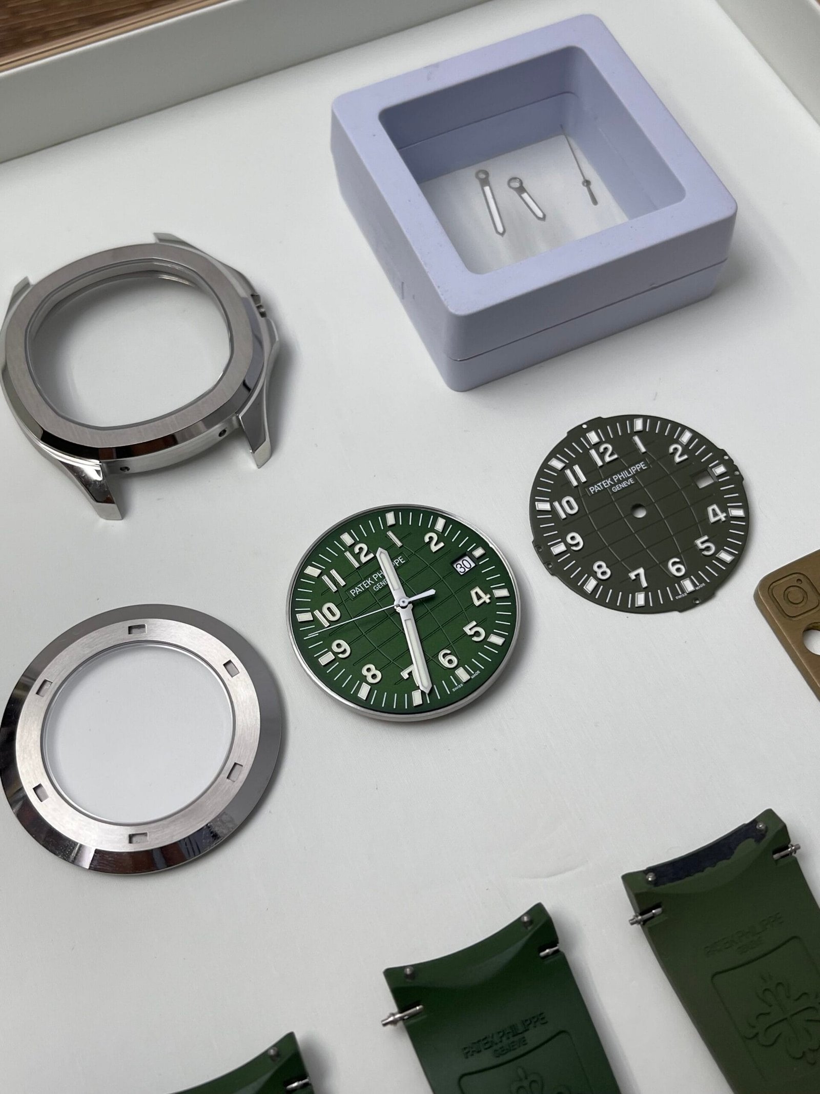 Alternative view of 5167 - AQUANAUT - Green